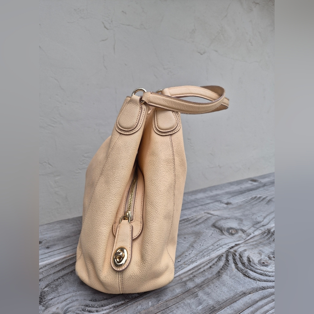 COACH EDIE PEBBLED LEATHER STAGECOACH EMBOSSED SHOULDER BAG - Picture 6 of 16